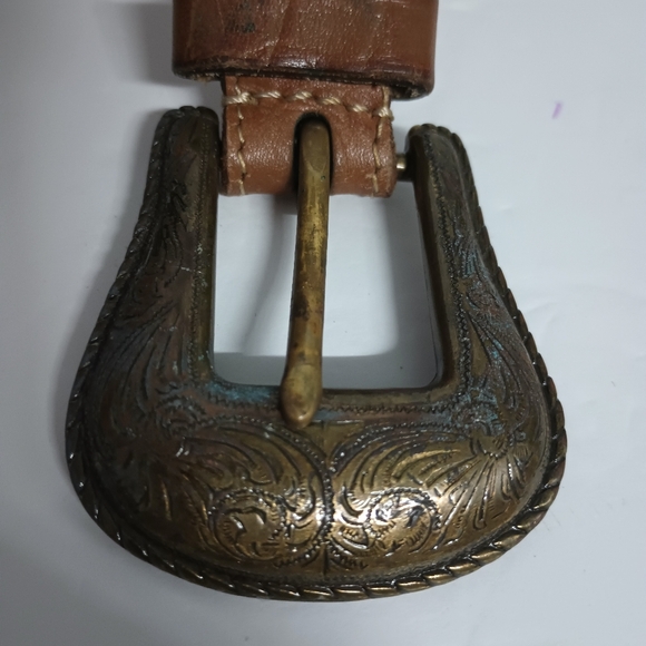 Chico's Genuine Leather Brown Gold Distressed Studded Western Belt Size Small - Picture 10 of 16